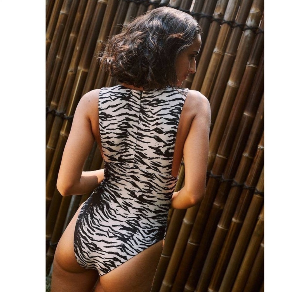 NWT Free People STONE FOX Nayda One Piece Swimsuit $190 Size Large La Tigre - Picture 3 of 15